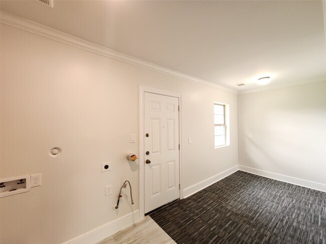 Building Photo - 8033 Turquoise Ln