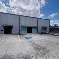 Building Photo - 2905 Nederland Ave