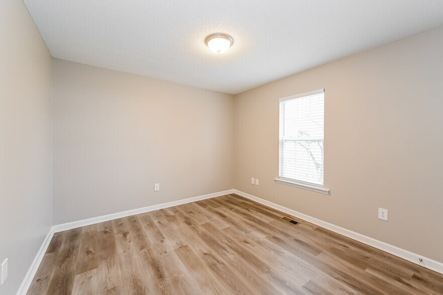 Building Photo - 2227 Sawmill St