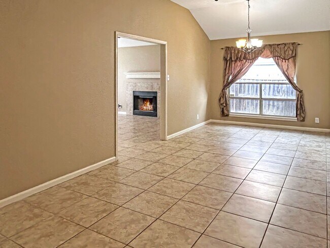 Building Photo - Charming 3-Bedroom Home in Great Northwest with Fireplace & Shaded Backyard