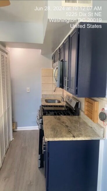 Building Photo - 5225 Dix St NE