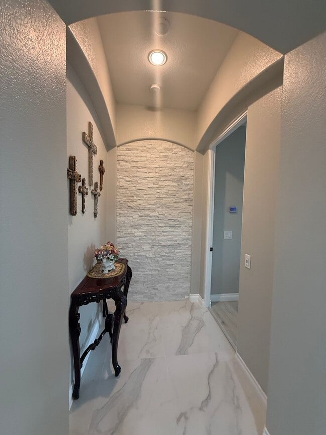 Building Photo - Stonebrook Estates-3 Bedrooms, 3351 SQFT of Luxury & Entertainment