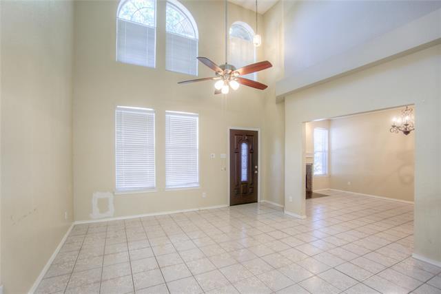 Building Photo - 2218 Meadowstone Dr