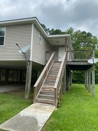 Building Photo - Beautiful 4/2 in Bay St. Louis, MS