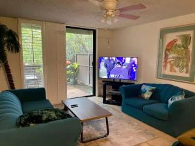 Building Photo - 6 MONTHS SHORT TERM RENTAL FURNISHED CONDO AVAILABLE