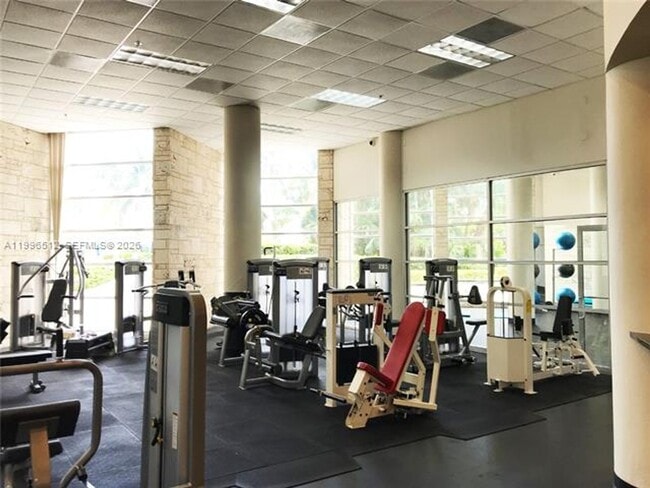 Building Photo - 5161 Collins Ave