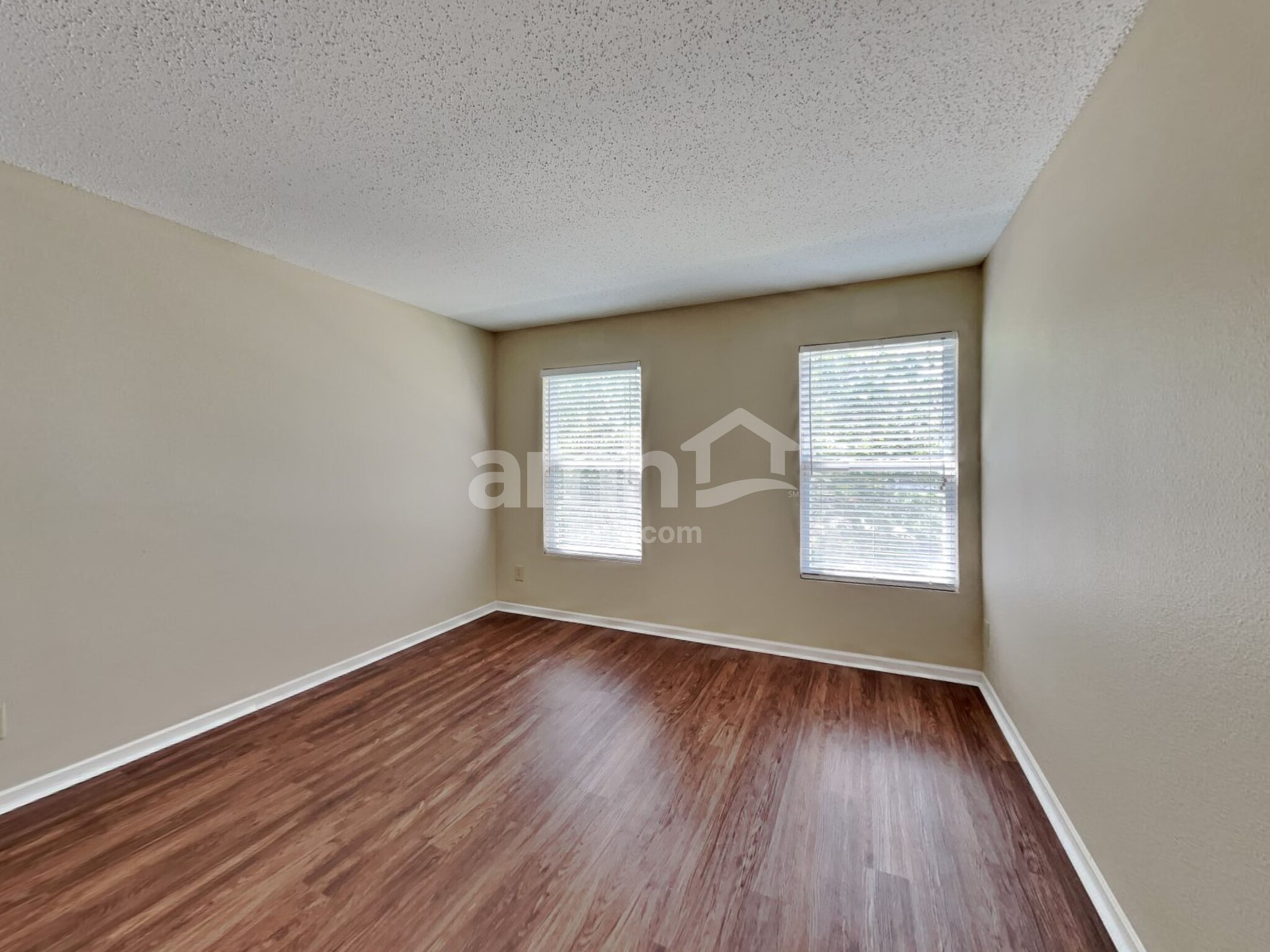 Building Photo - 2317 Bridlewood Dr