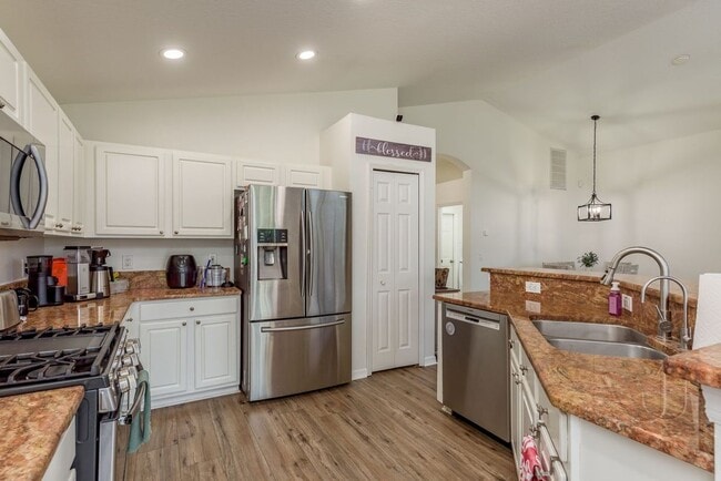 Building Photo - 11539 Cypress Reserve Dr