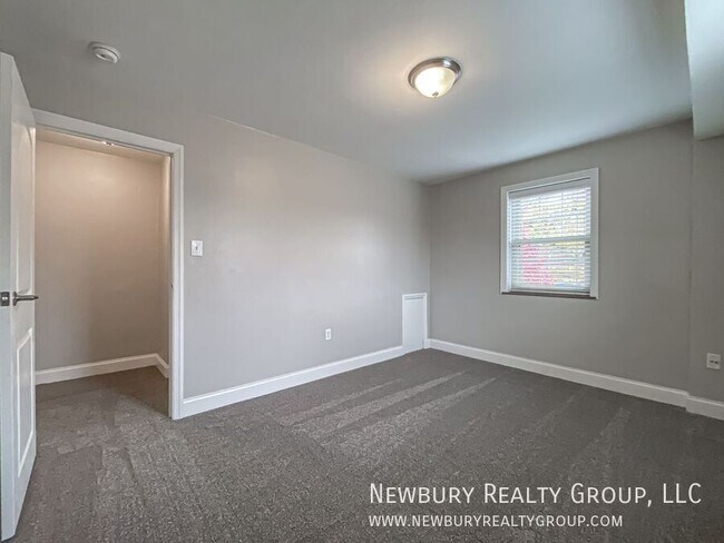 Building Photo - 104 W Steuben St