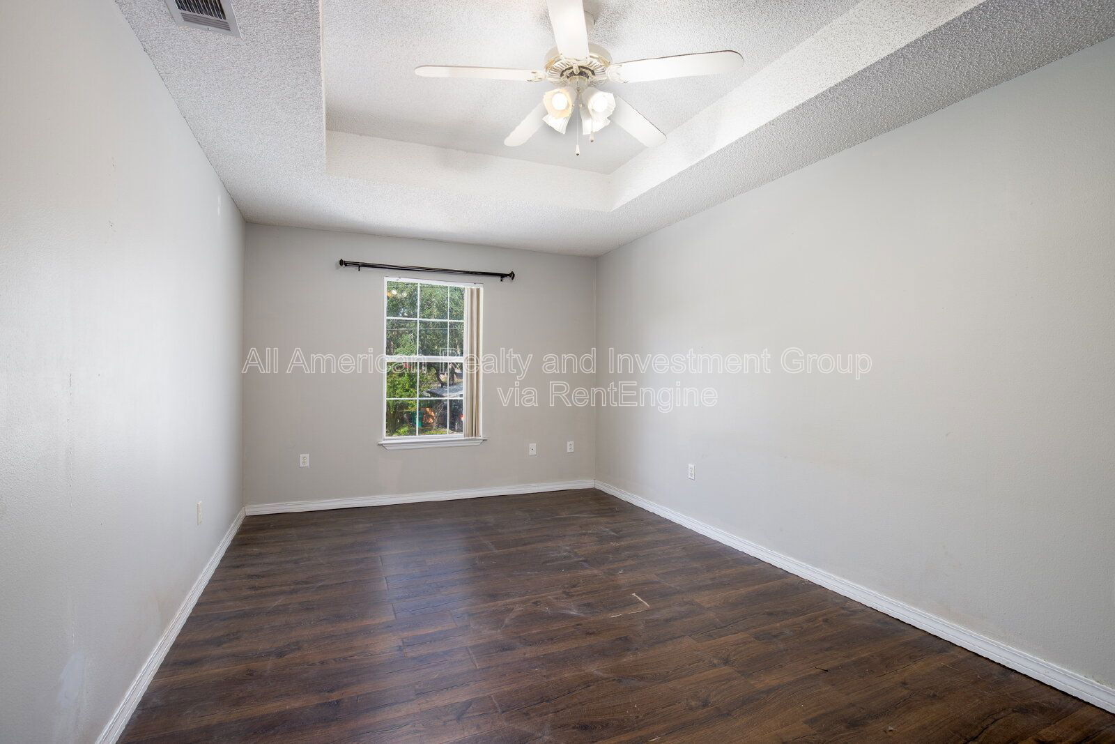 Building Photo - 426 Corvet St