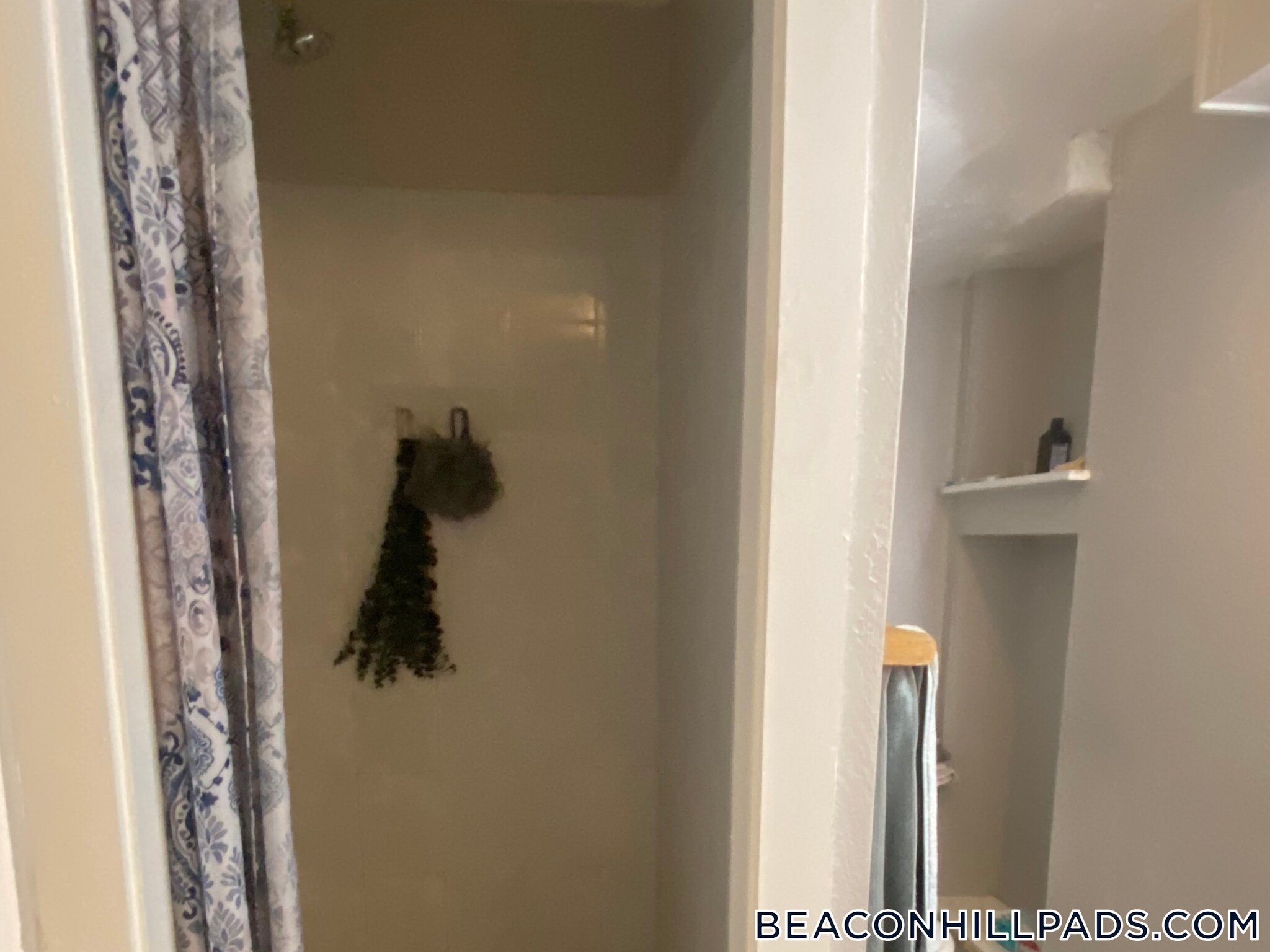 Building Photo - 72 Revere St