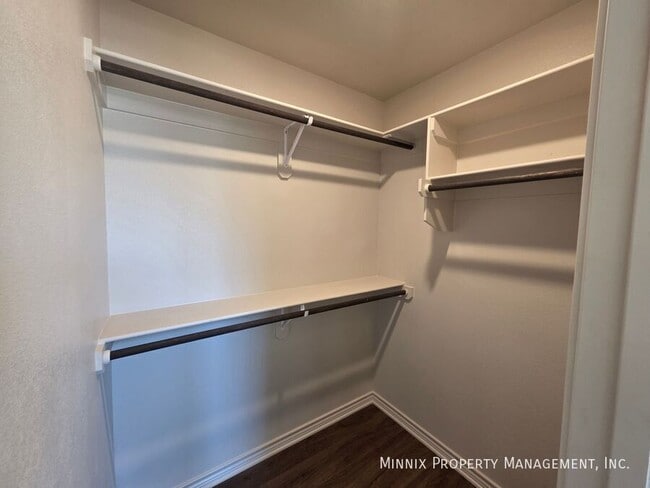 Building Photo - 6009 Kauffman Dr