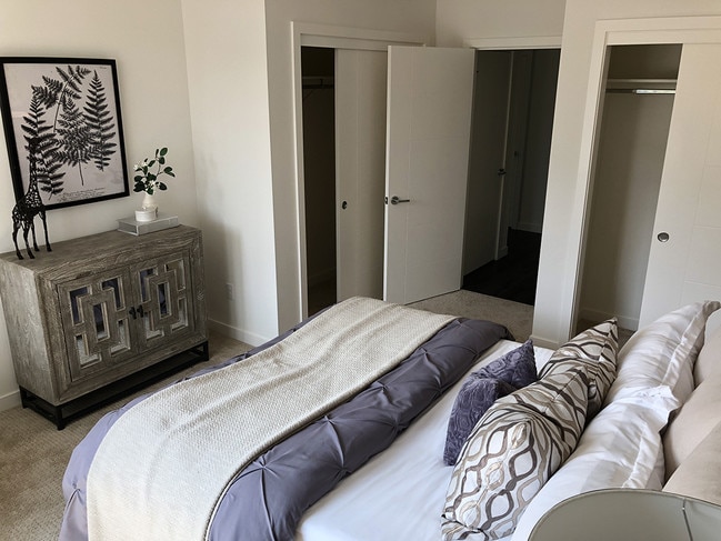 Bed2 - Joule Flats