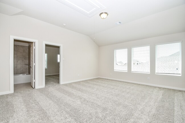 Building Photo - 5838 Wayne Wy