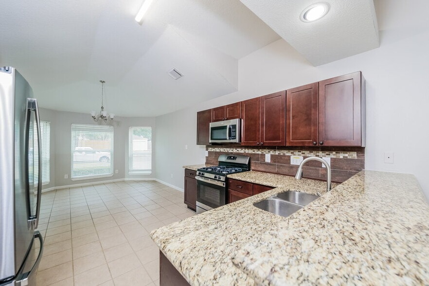 Building Photo - 22711 Bridgewater Dr