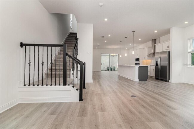 Building Photo - 16758 Hamlin Vis Aly