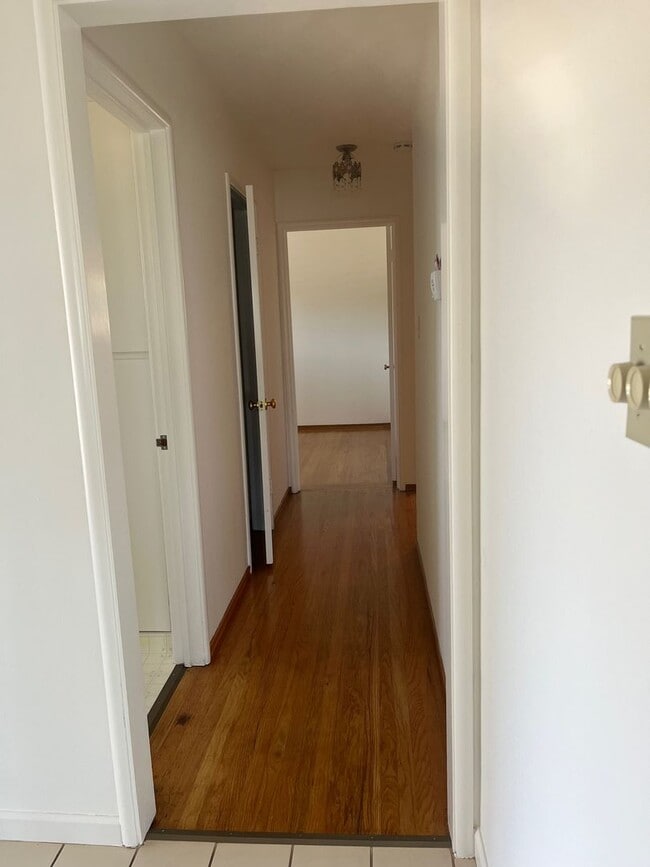 Building Photo - Great Four Bedroom, Three Bathroom House in Monterey