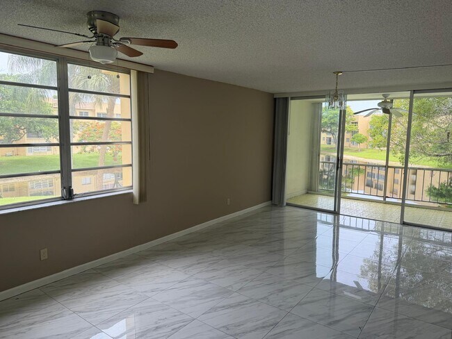 Building Photo - 5750 NW 64th Ave