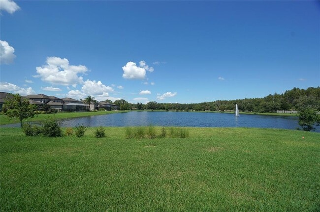 Building Photo - 18824 Birchwood Groves Dr