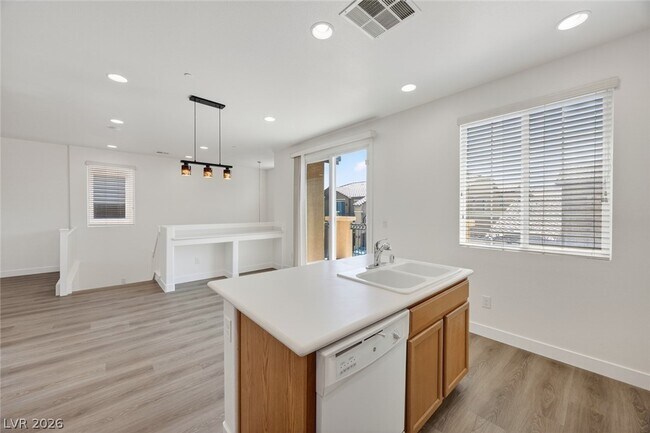 Building Photo - 3672 Via Vicchio