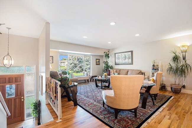 Building Photo - 8192 E Oxford Dr