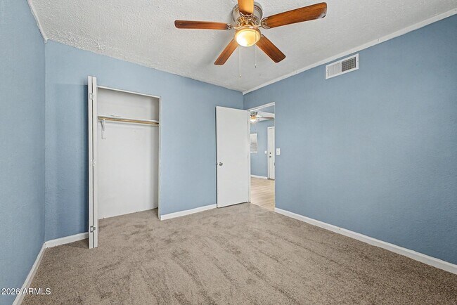 Building Photo - 2135 W Hadley St