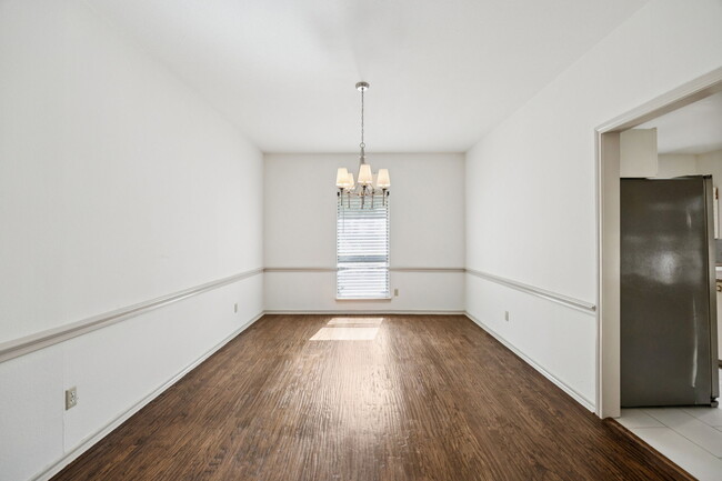 Building Photo - 2200 Shadow Creek Ct