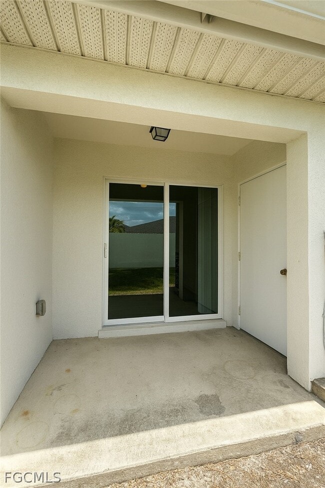 Building Photo - 1631 SW 1st Ave