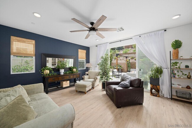 Building Photo - 8850 Weston Rd