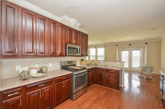 Building Photo - 2410 Crossmill Ln