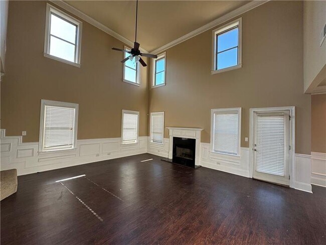 Building Photo - 352 Plymstock Dr