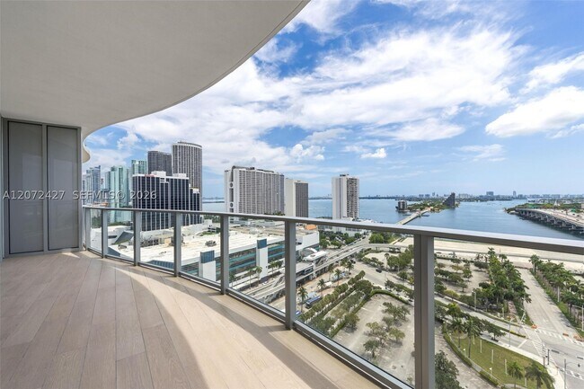 Building Photo - 1400 Biscayne Blvd