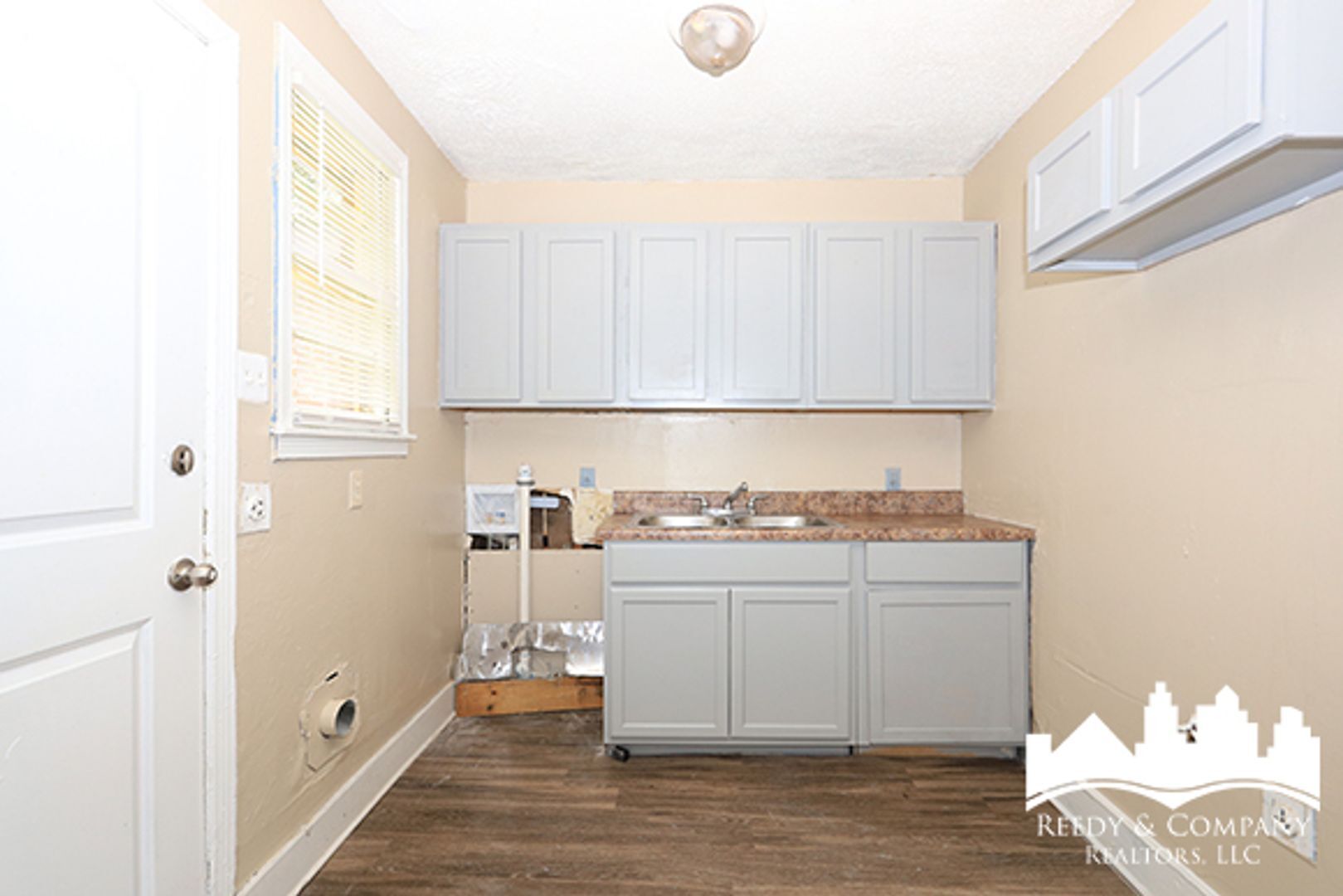 Building Photo - 416 Carbon Cove