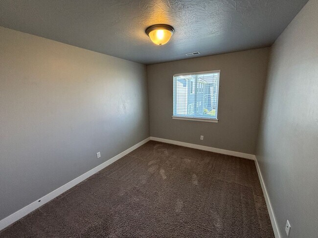 Building Photo - 5169 E Moonlight Ln