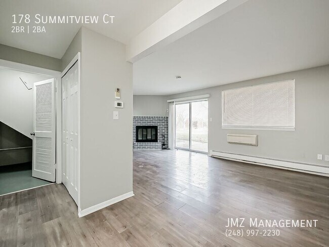 Building Photo - 178 Summitview Ct-