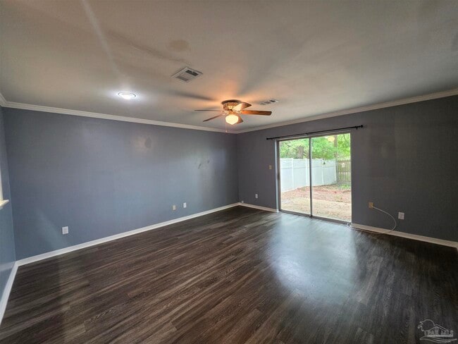 Building Photo - 3041 Belle Meade Dr