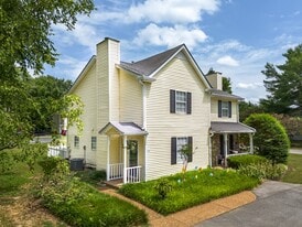 Building Photo - 1244 Carriage Park Dr