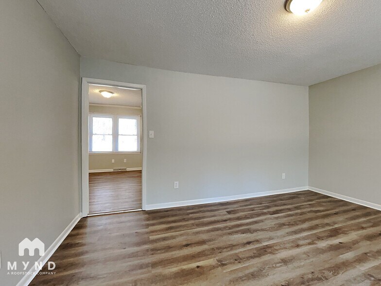 Building Photo - 7121 Riley Hill Rd