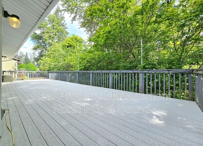 Building Photo - 1805 131st Dr NE