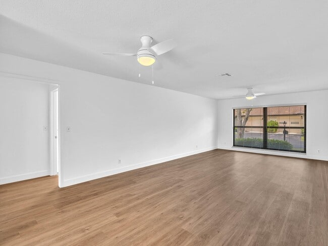 Building Photo - 4785 Quailwood Terrace