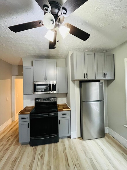 Building Photo - 666 S 22nd St