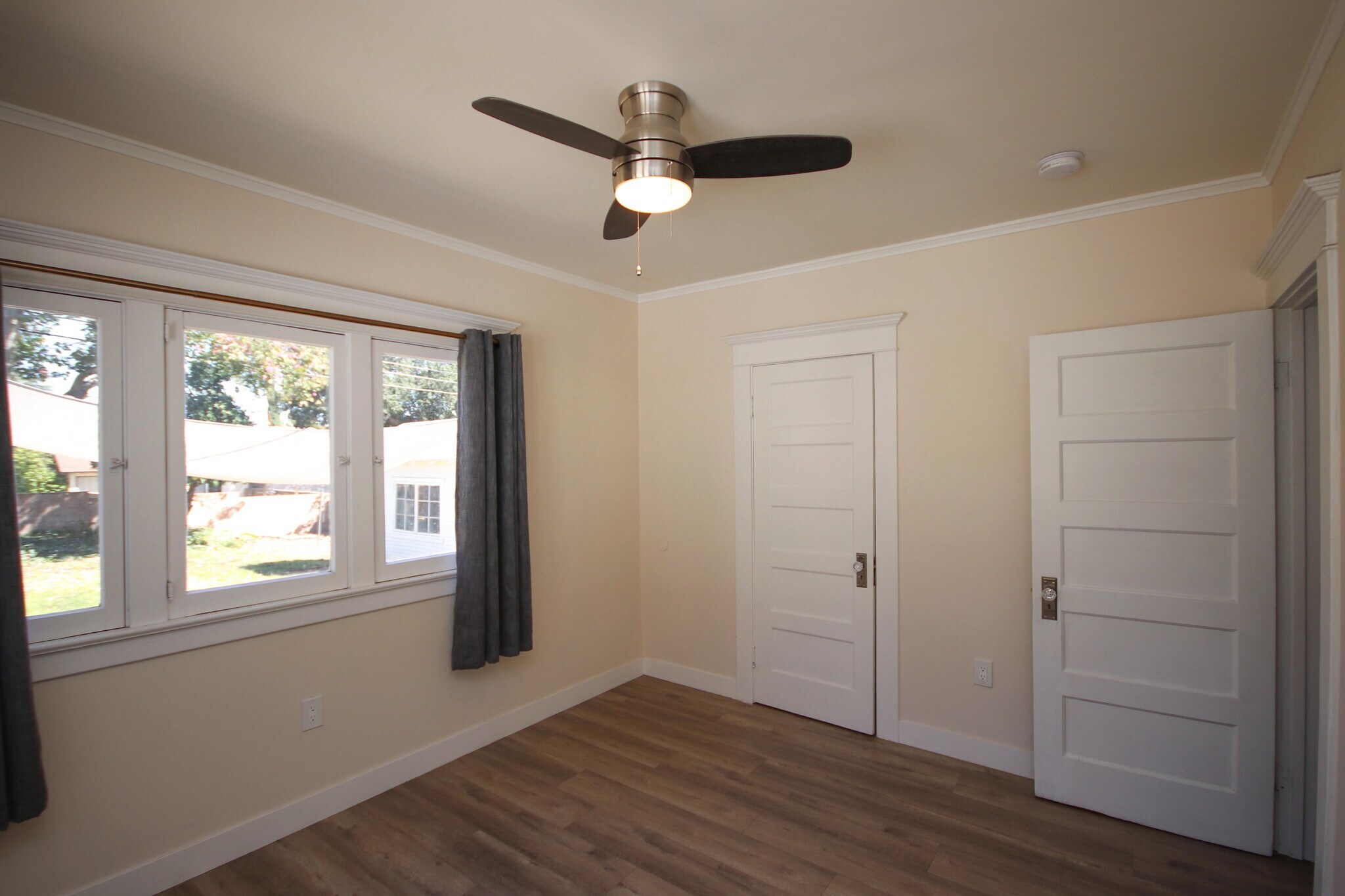 Building Photo - 238 N Alta Vista Ave