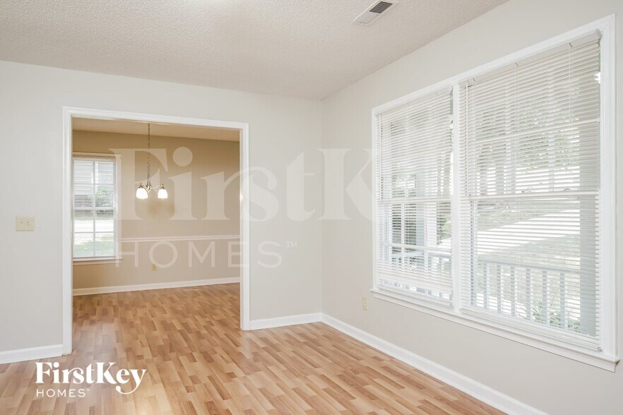 Building Photo - 3208 Wingrave Terrace