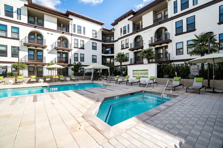 Building Photo - 2615 CA-82