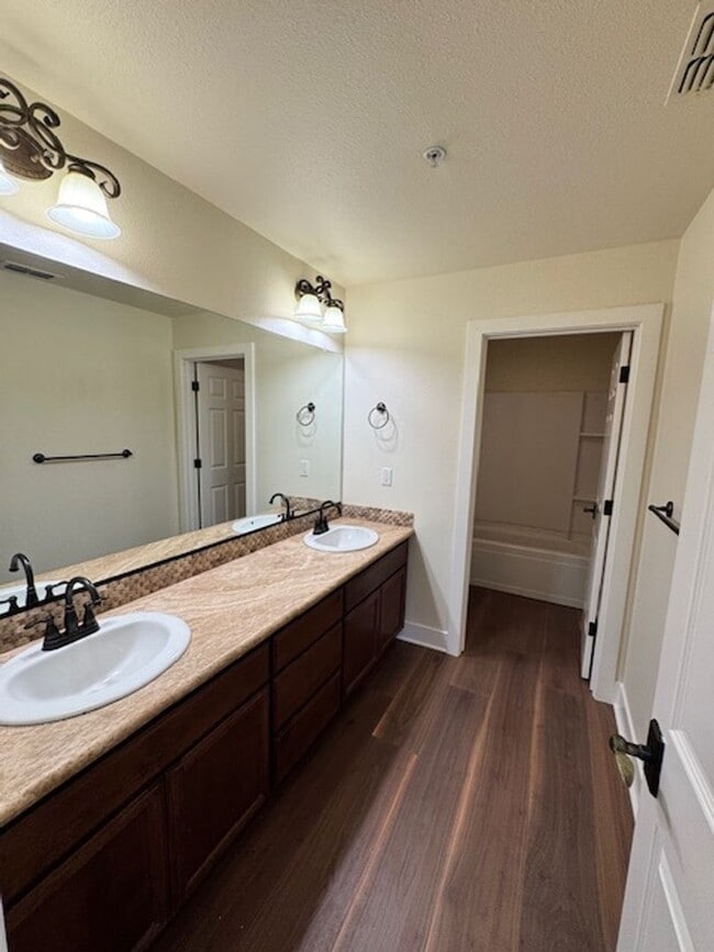 Building Photo - Upscale Modern 4 Bed | 2.5 Bath – Yard Maintenance Included | 2,271 Sq Ft | Prime Location