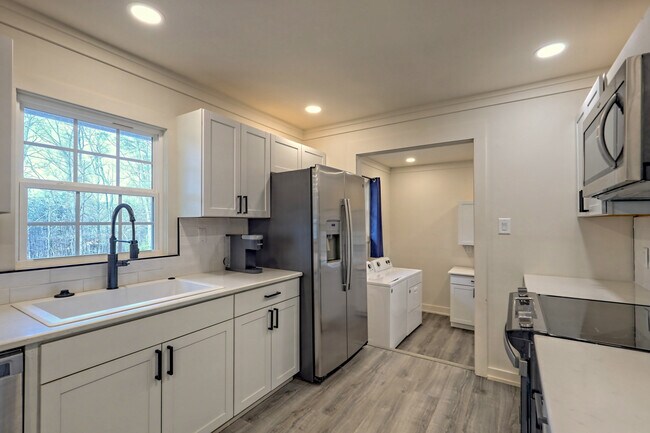 Building Photo - 3455 Hwy 441