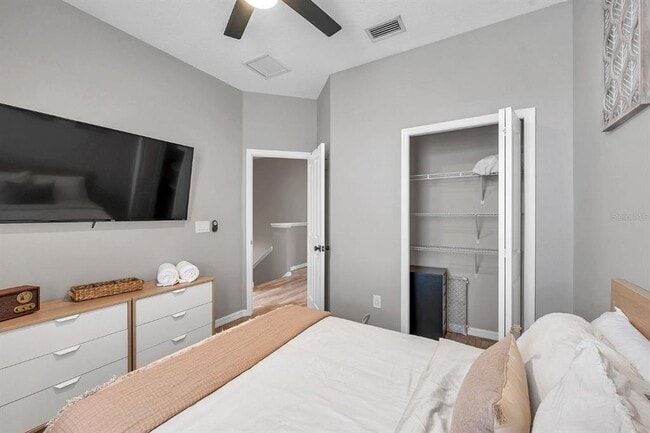 Building Photo - 10635 Marsha Dr