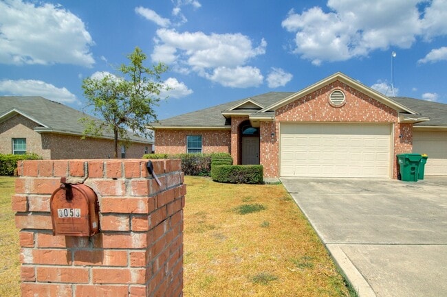 Building Photo - Surrey Ridge Duplex