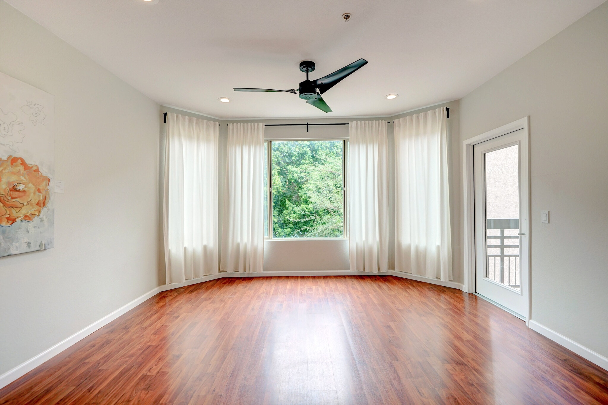 Living area with gorgeous view - 435 W Rio Salado Pky