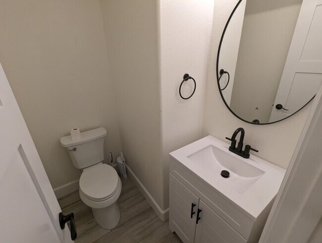 Building Photo - 8213 Fowler Falls Ct